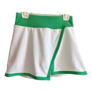 Kyodan Tennis / Golf White with Green Trim Skort Size S/P NWOT